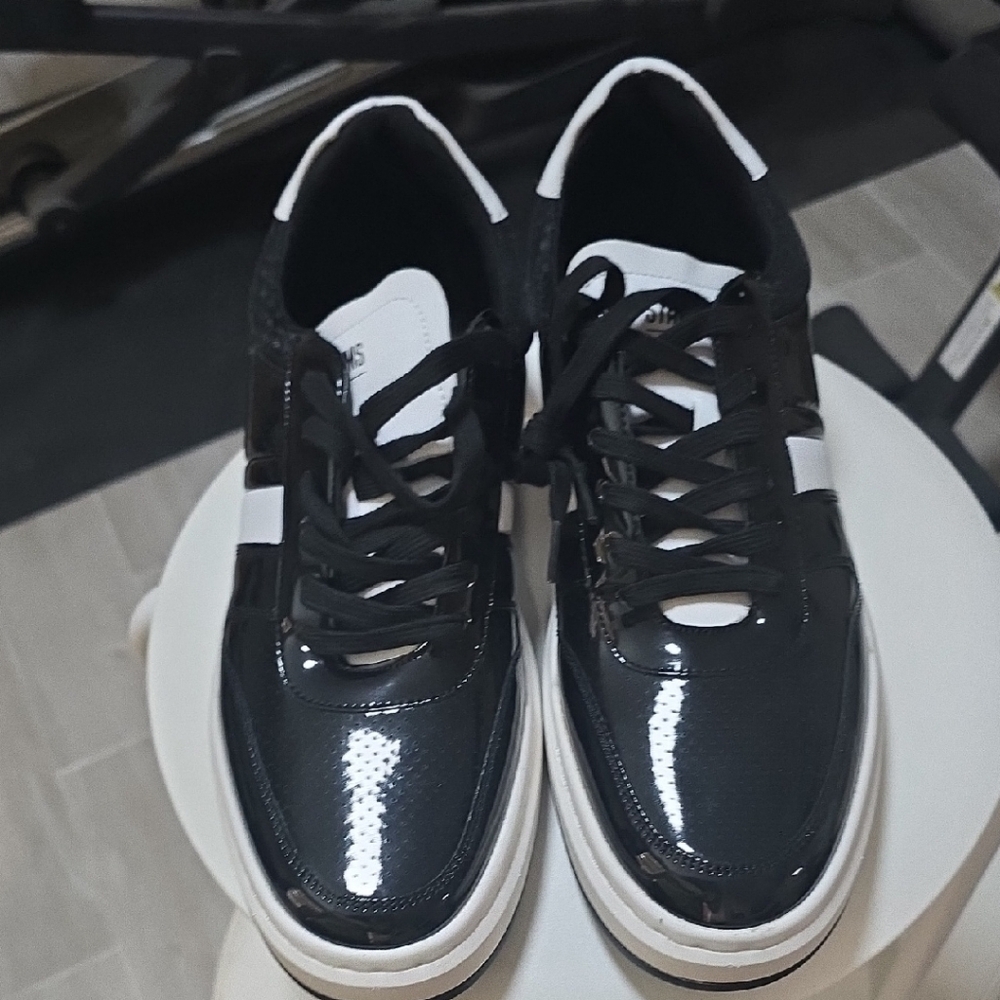 Adams Black and White Sneakers with Glossy Finish